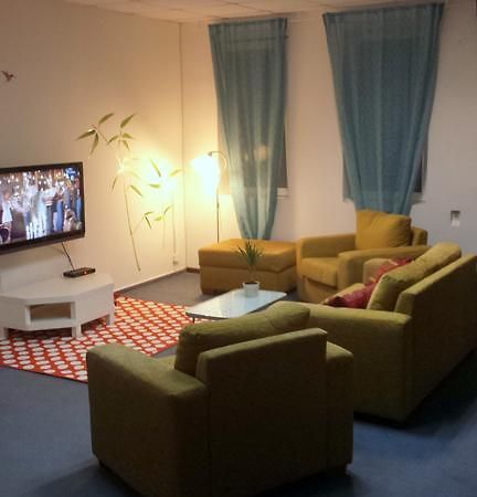Erasmus House Hostel วอร์ซอ ภายนอก รูปภาพ