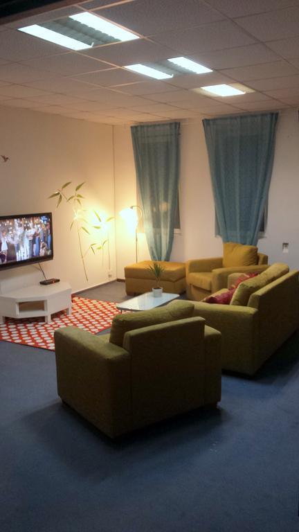 Erasmus House Hostel วอร์ซอ ภายนอก รูปภาพ