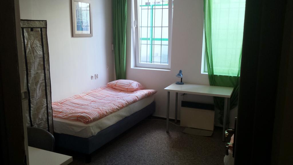 Erasmus House Hostel วอร์ซอ ห้อง รูปภาพ