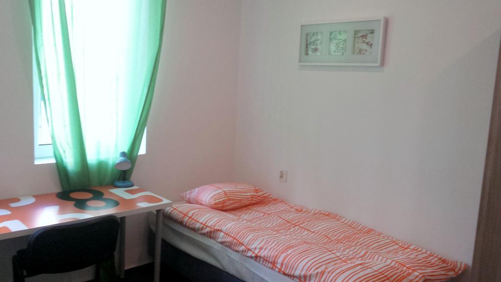 Erasmus House Hostel วอร์ซอ ห้อง รูปภาพ