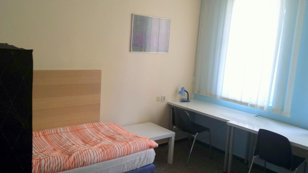 Erasmus House Hostel วอร์ซอ ห้อง รูปภาพ