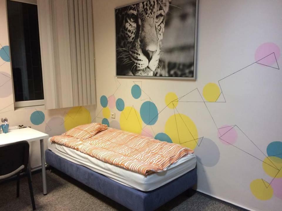 Erasmus House Hostel วอร์ซอ ภายนอก รูปภาพ